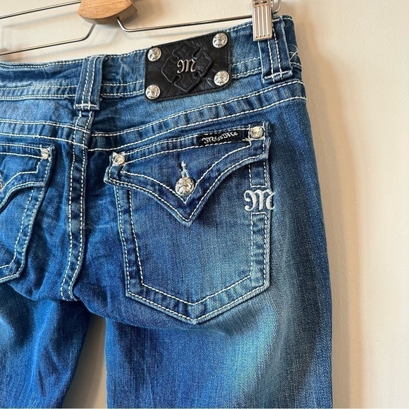 MISS Me Womens Swirl Mid Rise Medium Wash Bootcut Jeans (Size:29) - Picture 12 of 15